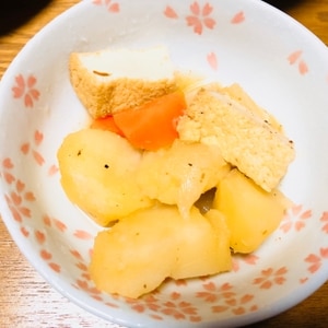 じゃがいも・にんじん・玉ねぎ・厚揚げの煮物